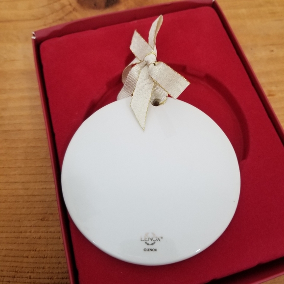 LENOX Ornament - OUR FIRST CHRISTMAS 2021 EUC - Picture 3 of 11